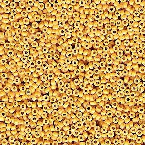 Duracoat Dyed Opaque Banana 15/0 seed beads || RR15-4452 - Mack & Rex