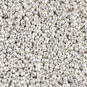 Matte Bright Sterling Plated 15/0 seed beads || RR15-0961F - Mack & Rex