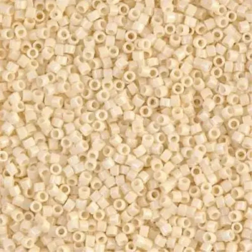Opaque Dark Cream 11/0 delica beads || DB0732