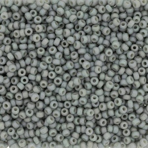 Opaque Matte Glazed Dolphin Grey Rainbow 15/0 seed beads || RR15-4705 - Mack & Rex