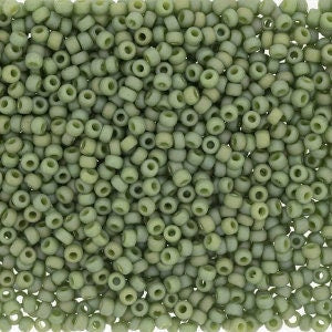 Opaque Matte Glazed Fern Rainbow 15/0 seed beads || RR15-4698 - Mack & Rex