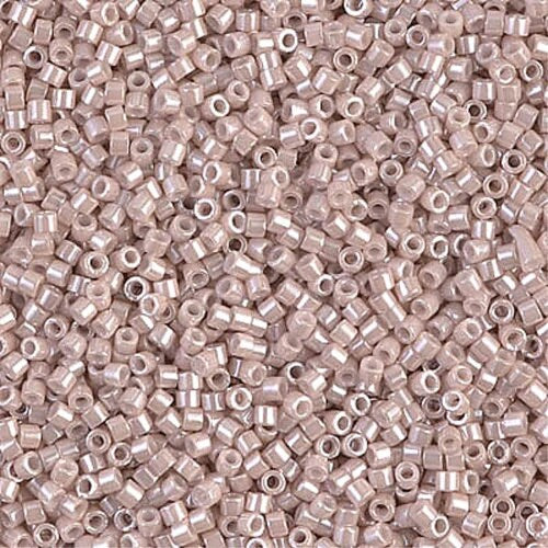 a close up of a bunch of beads