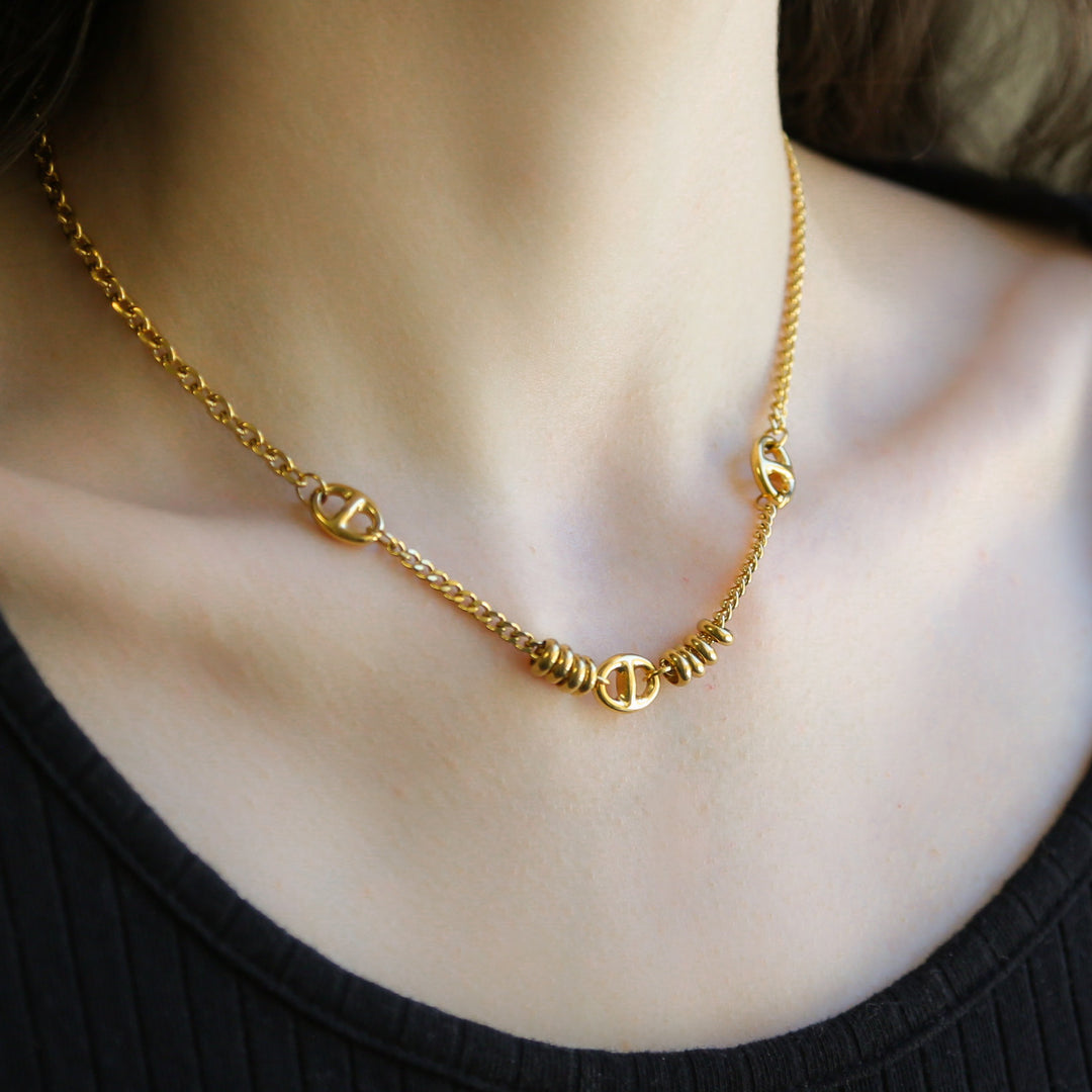 POSSESSED | 18K Gold Plated Pig Nose Necklace
