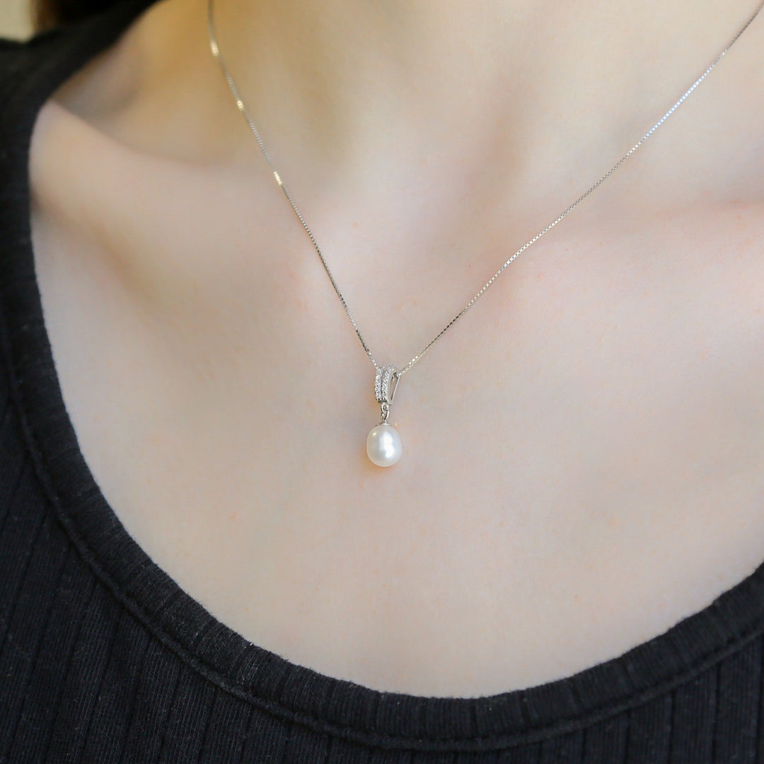 Zuri SILVER Necklace 925 Sterling Silver Freshwater Pearl Pendant Necklace