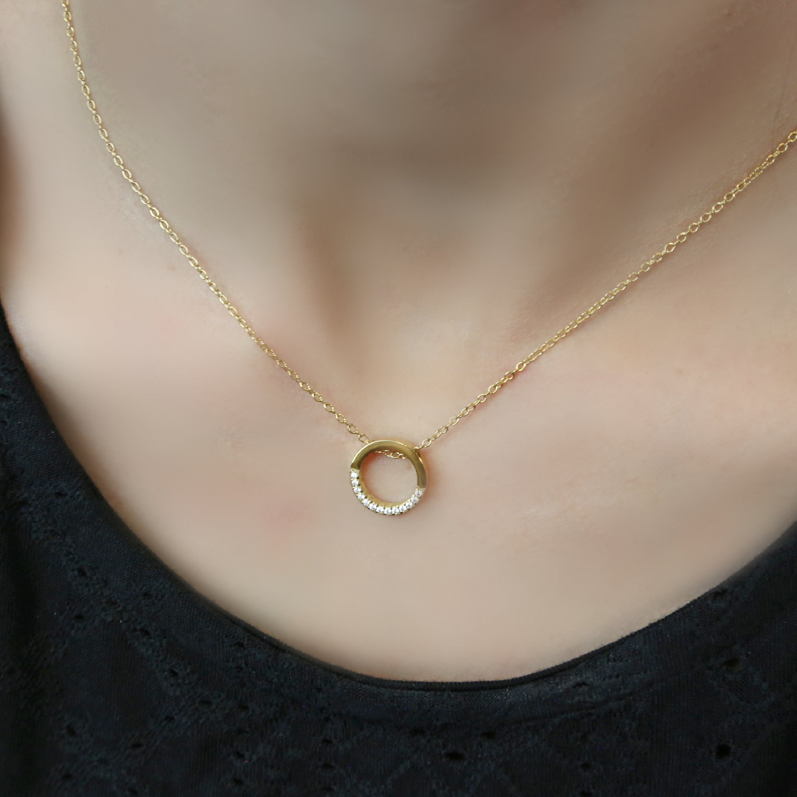 HALO - 18k Gold Zircon Necklace