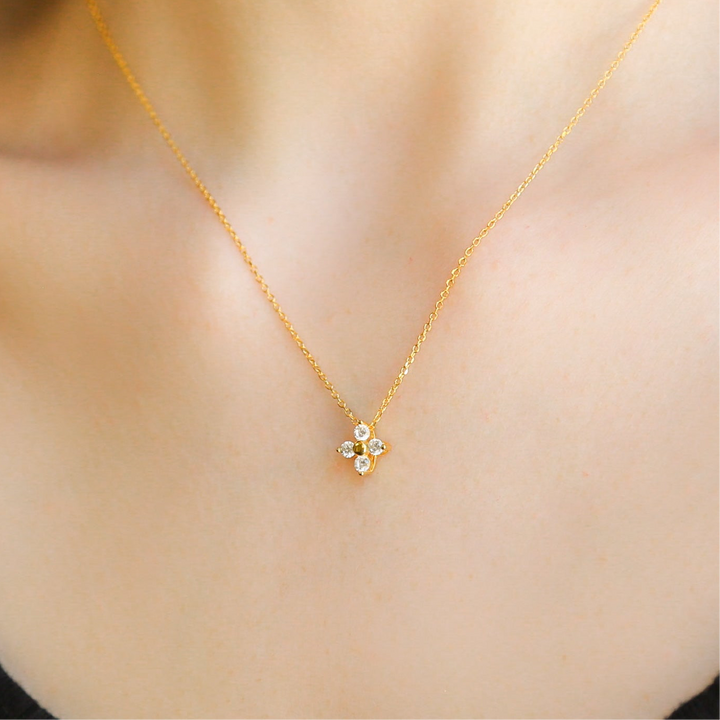 Halle GOLD Necklace 925 Sterling Silver Four Leaf Clover With Zircon Pendant