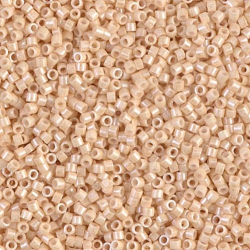 Antique Beige Ceylon 11/0 delica beads || DB0204