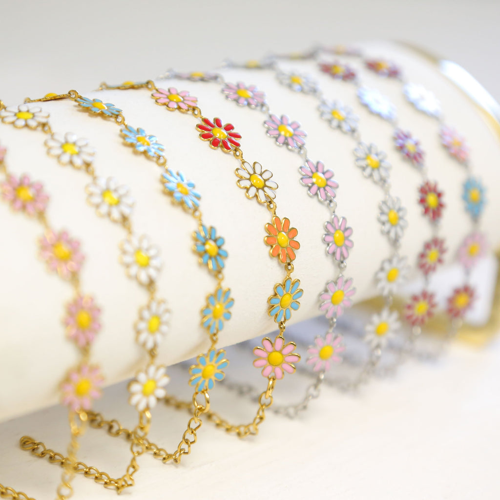 Rainbow Daisy Beaded Bracelet By CLARKE PALMER | Beads bracelet design,  Bracelets handmade beaded, Beaded bracelets diy