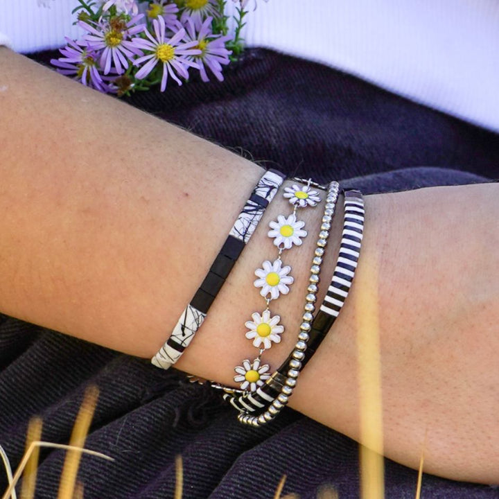 DAINTY DAISY - Flower Chain Accent Bracelet - Adjustable - Mack & Rex