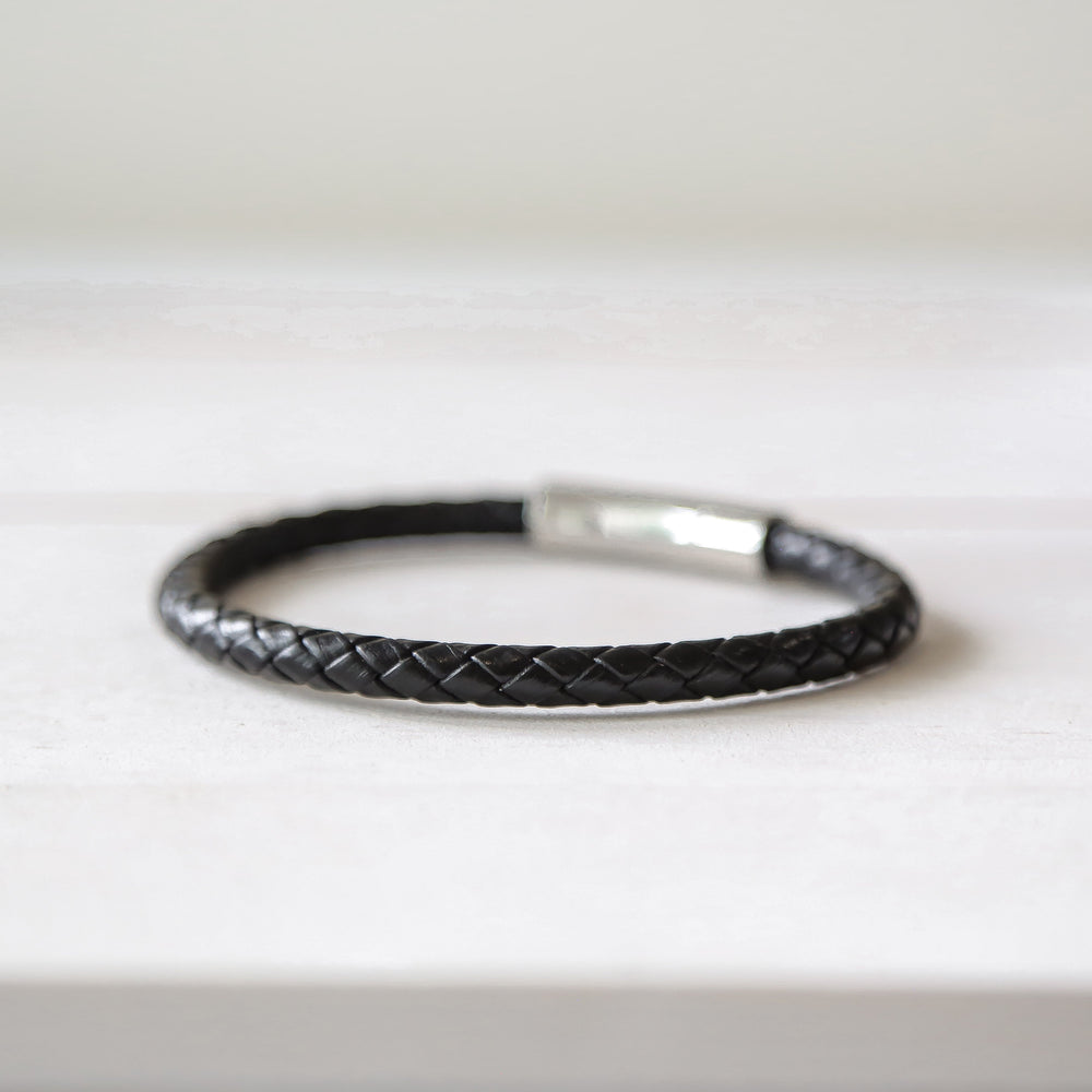 DARKHORSE - Men's Leather Bracelet - Mack & Rex