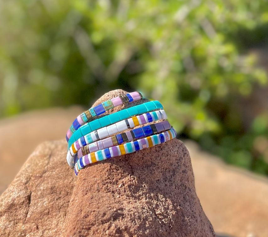 CONFUSED - Tila Bead Bracelet | Single