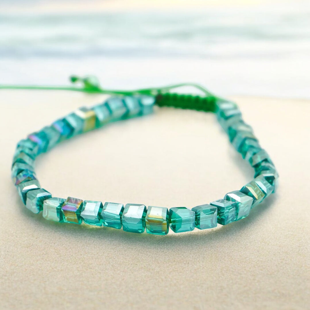 PRETTY PARAKEET - Cube Bead Accent Bracelet