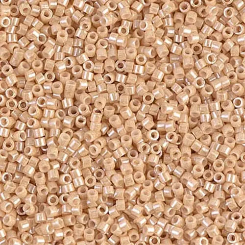 Light Caramel Ceylon 11/0 delica beads || DB0205