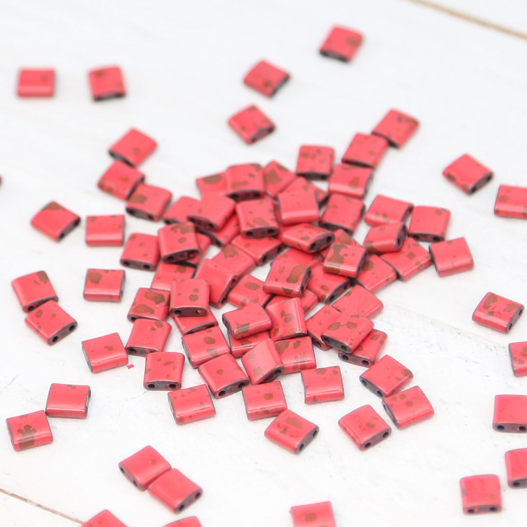 DIRTY STRAWBERRY - Whole Tile Beads