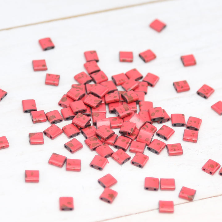 DIRTY STRAWBERRY - Whole Tile Beads