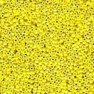 Opaque Yellow Luster 15/0 seed beads || RR15-0422 - Mack & Rex