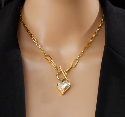 PAPARAZZI - Crystal Heart Necklace 18K Gold