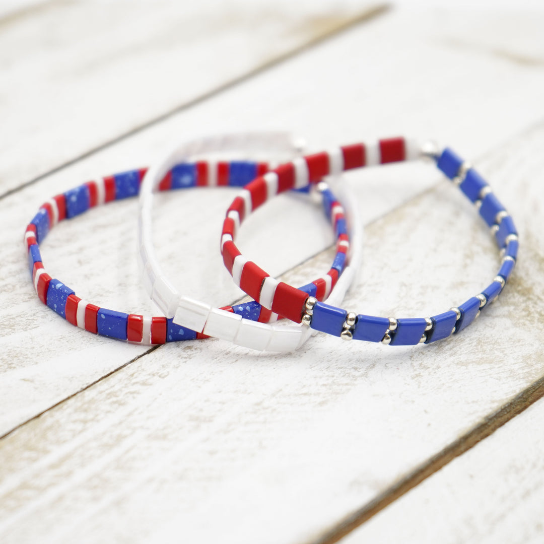 STARS AND STRIPES - Tila Bracelet Making Kit - 3 Bracelets