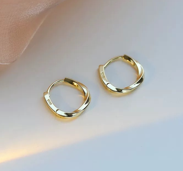BRILLIANT- 18K Gold Vermeil Twist Hoop Earrings