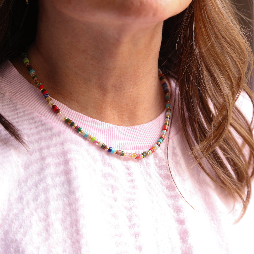 SNAPPY - Multicolored Stone Bead Necklace