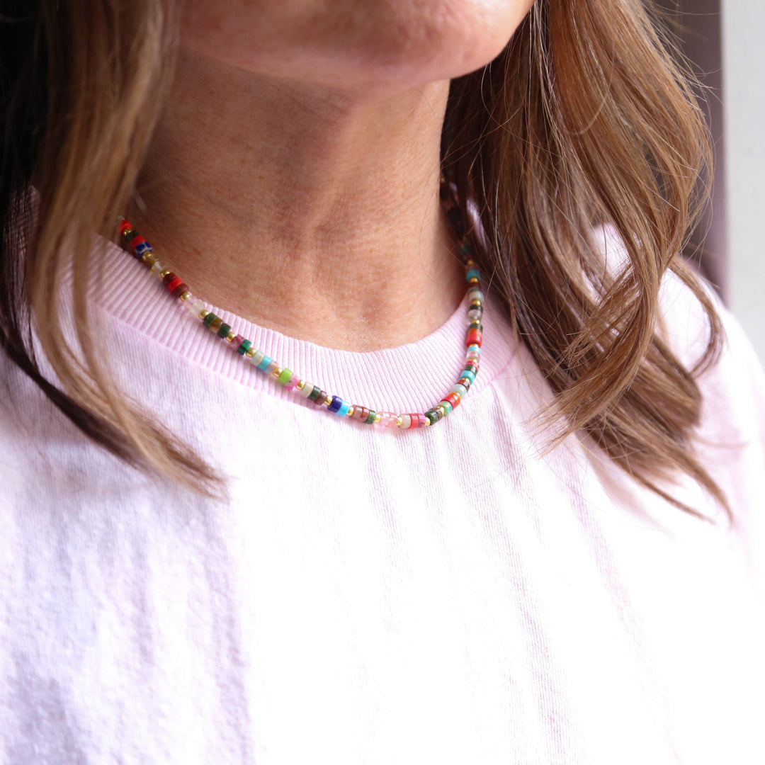 SNAPPY - Multicolored Stone Bead Necklace